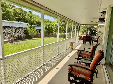 Exterior - 2595 SE 6th Ave, Okeechobee, FL 34974 photo 2 of 8