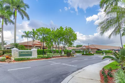 10216 Lombardy Dr, Tamarac, FL 33321