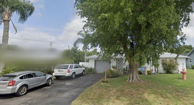 4469 Brandon Dr, Delray Beach, FL 33445