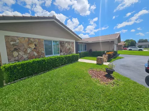 7621 NW 23rd St, Margate, FL 33063