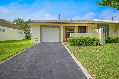 5231 Copperleaf Cir, Delray Beach, FL 33484