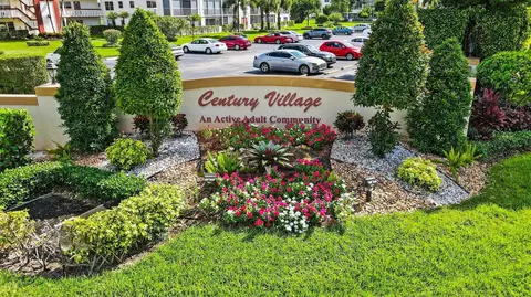 View/Area - 4053 Wolverton C, Boca Raton, FL 33434 photo 3 of 8