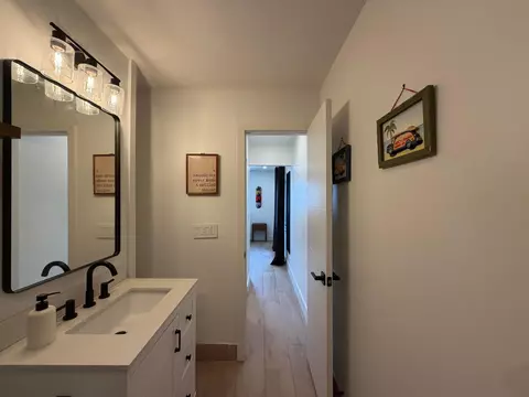180 Cypress Club Dr #815, Pompano Beach, FL 33060
