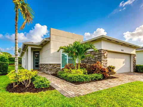 11957 SW Lyra Dr, Port Saint Lucie, FL 34987