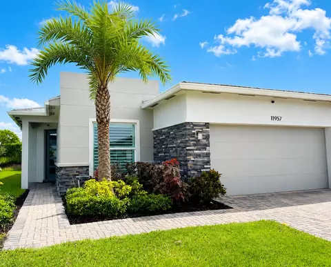 11957 SW Lyra Dr, Port Saint Lucie, FL 34987
