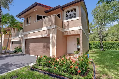4921 Riverside Dr #606, Coral Springs, FL 33067