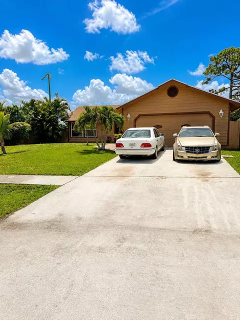 5202 El Claro Cir, West Palm Beach, FL 33415
