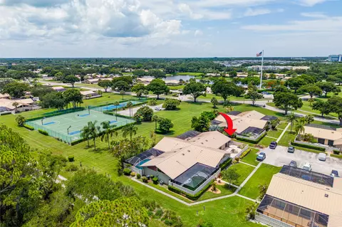 5620 Eagle Lake Dr, Palm Beach Gardens, FL 33418
