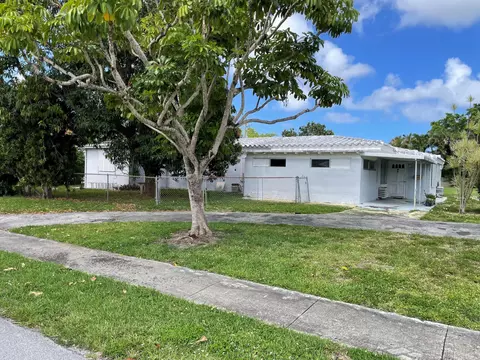1301 NE 180th St, North Miami Beach, FL 33162