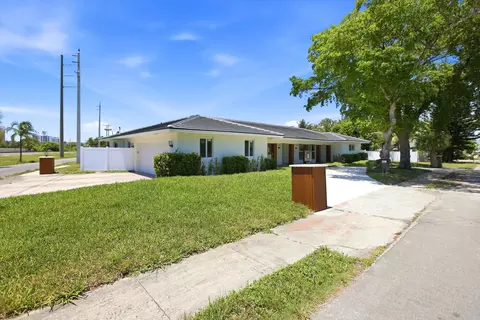 401 NW 3rd Pl, Dania Beach, FL 33004