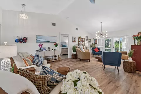 Living - 252 Coconut Pt, Jupiter, FL 33458 photo 8 of 8