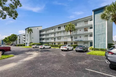 7680 NW 18th St #406, Margate, FL 33063
