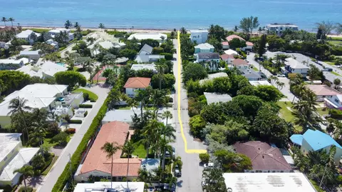 14 Tropical Dr, Ocean Ridge, FL 33435