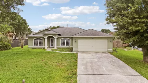 436 SW Bradshaw Cir, Port Saint Lucie, FL 34953
