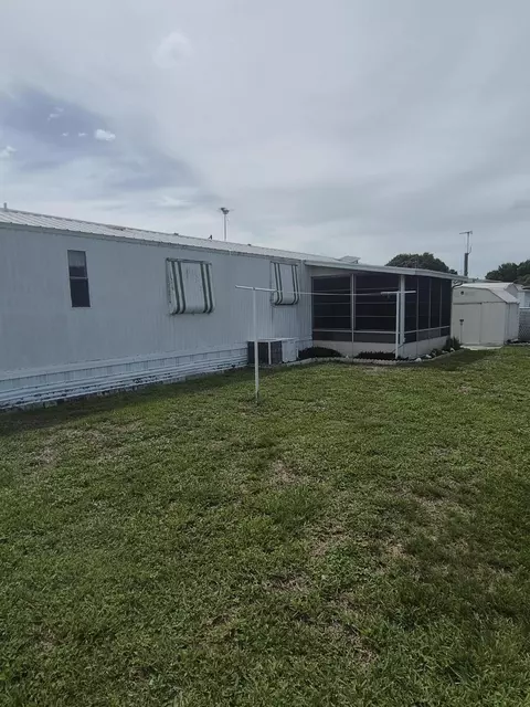 1066 Peach Ln, Okeechobee, FL 34974 photo 14