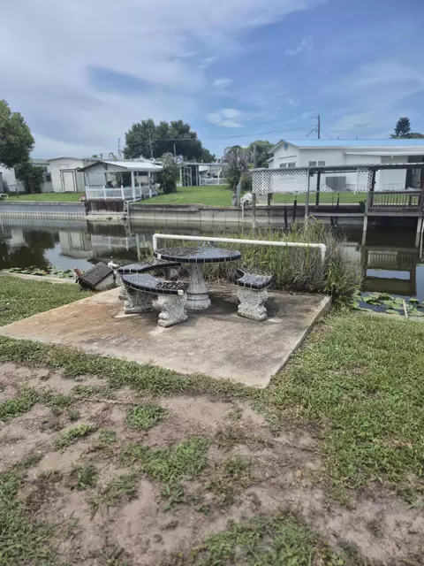 1066 Peach Ln, Okeechobee, FL 34974 photo 17