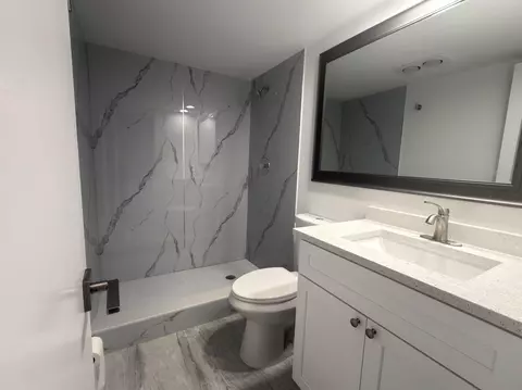 Bath - 625 Oaks Dr #305, Pompano Beach, FL 33069 photo 4 of 5