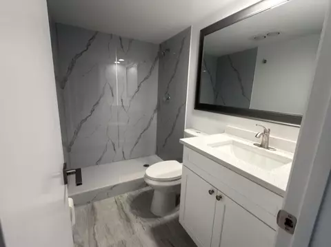 Bath - 625 Oaks Dr #305, Pompano Beach, FL 33069 photo 5 of 5