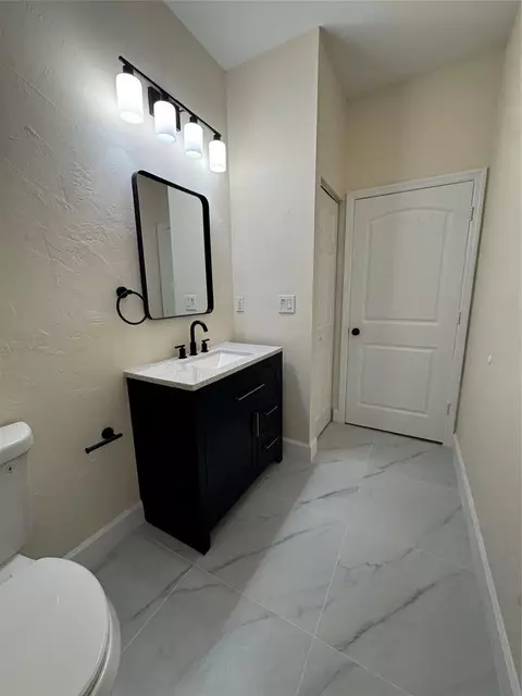 Bath - 749 SW 3rd Ave, Pompano Beach, FL 33060 photo 10 of 10