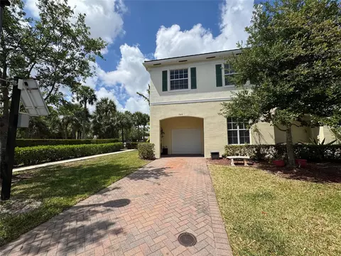 Exterior - 749 SW 3rd Ave, Pompano Beach, FL 33060 photo 5 of 5