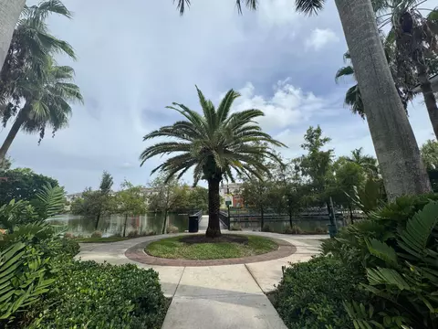 Exterior - 749 SW 3rd Ave, Pompano Beach, FL 33060 photo 8 of 8
