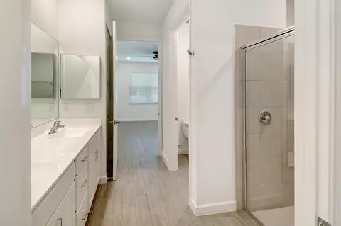 Bath - 14520 Wiley Range Rd, Delray Beach, FL 33446 photo 1 of 3