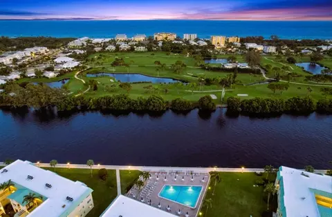 35 Colonial Club Dr #203, Boynton Beach, FL 33435