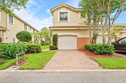 4212 Vineyard Cir, Weston, FL 33332