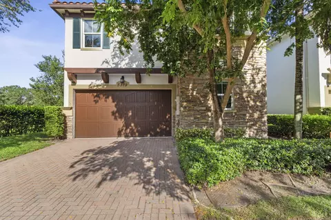 5319 Falcon Trl, Davie, FL 33314
