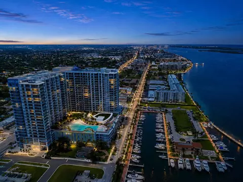 220 Lake Shore Dr #621, Lake Park, FL 33403