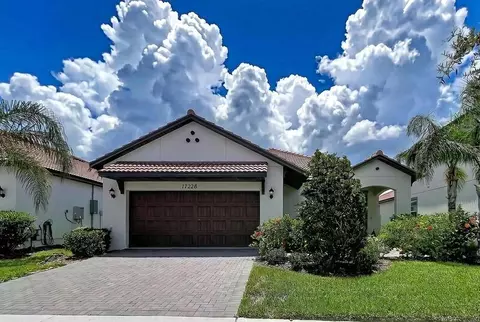17228 Star Banks St, Wimauma, FL 33598