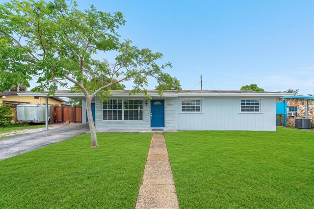5543 SW 7th St, Margate, FL 33068