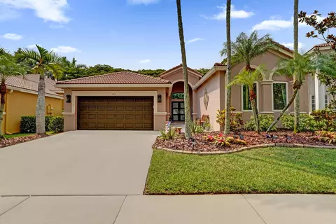 706 Tulip Cir, Weston, FL 33327