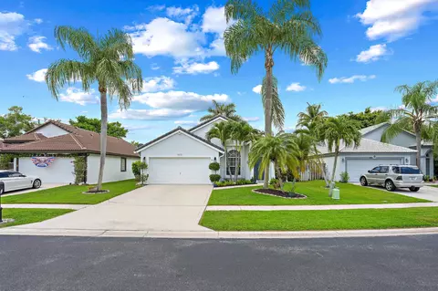 1875 Oak Berry Cir, Wellington, FL 33414