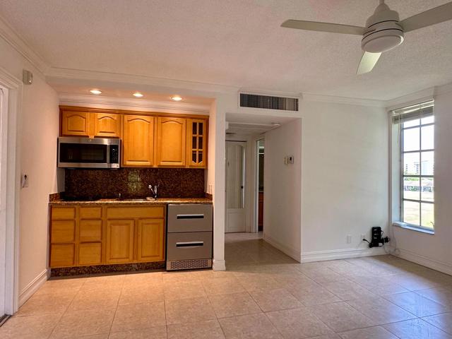 2601 S Course Dr #401, Pompano Beach, FL 33069