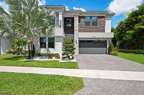 8599 Tower Bridge Ct, Boca Raton, FL 33496