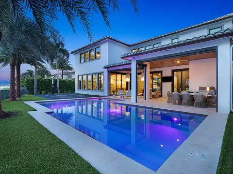 8785 Parkland Bay Dr, Parkland, FL 33076