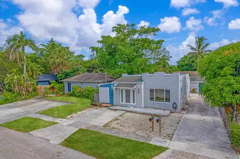 516 Nathan Hale Rd, West Palm Beach, FL 33405