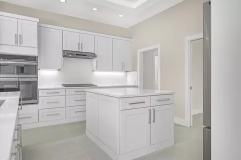 Kitchen - 121 Olympus Way, Jupiter, FL 33477 photo 6 of 6