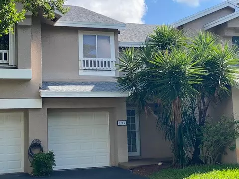 2217 Discovery Cir W, Deerfield Beach, FL 33442