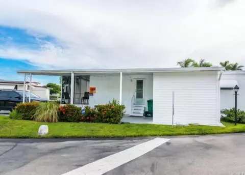 3302 Lake St, Hollywood, FL 33021