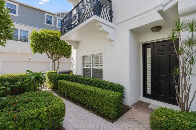 295 NE 5th Ave #32, Delray Beach, FL 33483