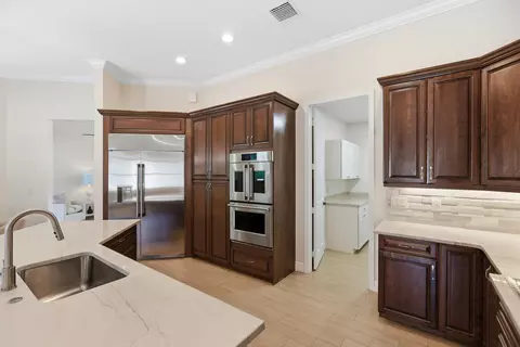 Kitchen - 17593 Winterhawk, Jupiter, FL 33478 photo 2 of 3