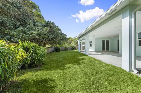 Exterior - 516 SE Alamanda Way, Stuart, FL 34996 photo 3 of 3