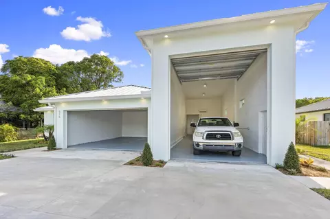 Other - 516 SE Alamanda Way, Stuart, FL 34996 photo 1 of 7