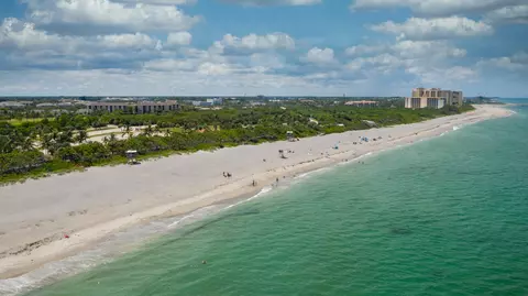 View/Area - 137 Seashore Dr, Jupiter, FL 33477 photo 6 of 11