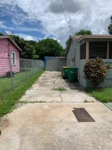 242 A Ln, Cocoa, FL 32926 photo 3