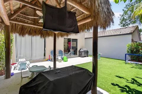 Exterior - 5809 Eagle Cay Ln, Coconut Creek, FL 33073 photo 4 of 7