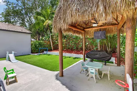 Exterior - 5809 Eagle Cay Ln, Coconut Creek, FL 33073 photo 3 of 7