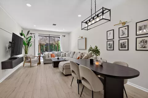 Dining - 5809 Eagle Cay Ln, Coconut Creek, FL 33073 photo 3 of 3